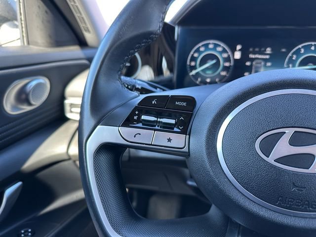 Used 2024 Hyundai Elantra SEL w/ Convenience Package image 23