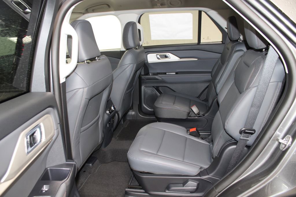New 2026 Ford Explorer Active RWD image 25