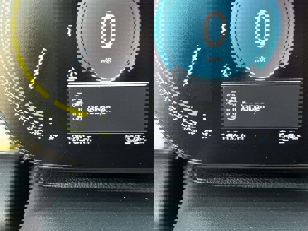 Used 2023 MINI Cooper SE image 21