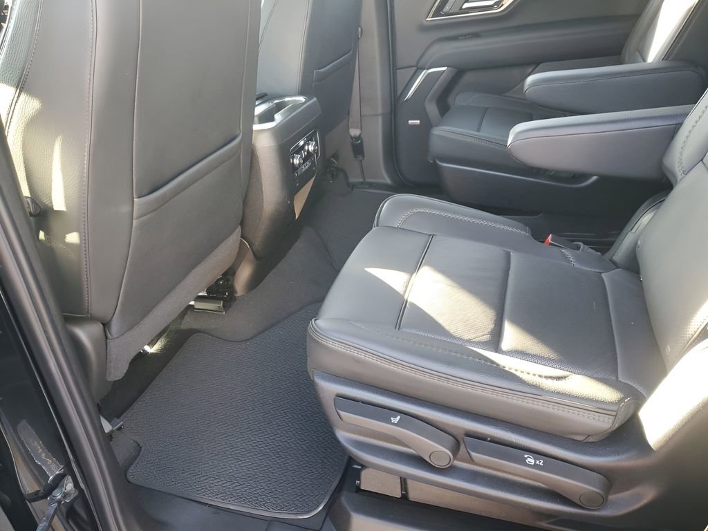 Used 2025 GMC Yukon Denali image 20