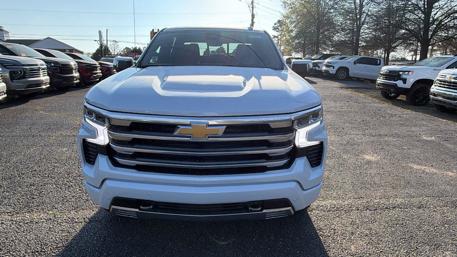 New 2026 Chevrolet Silverado 1500 High Country AWD/4WD image 2