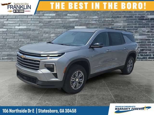 Used 2026 Chevrolet Traverse LT w/ Driver Confidence Package FWD image 1