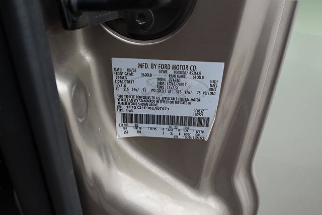 Used 2006 Ford F250 XLT image 12