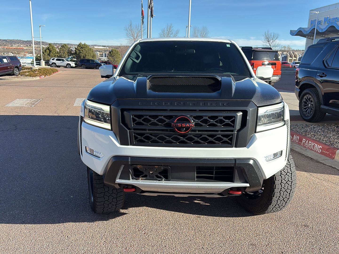 Used 2023 Nissan Frontier PRO-4X w/ Pro Convenience Package image 2