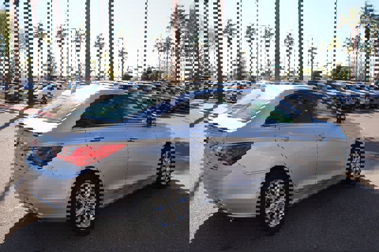 Used 2013 Hyundai Sonata Limited image 5