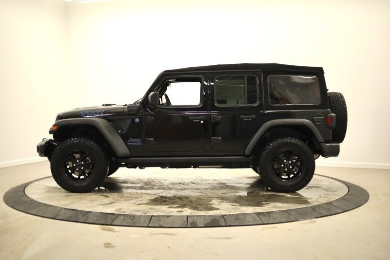 Used 2024 Jeep Wrangler Unlimited image 6