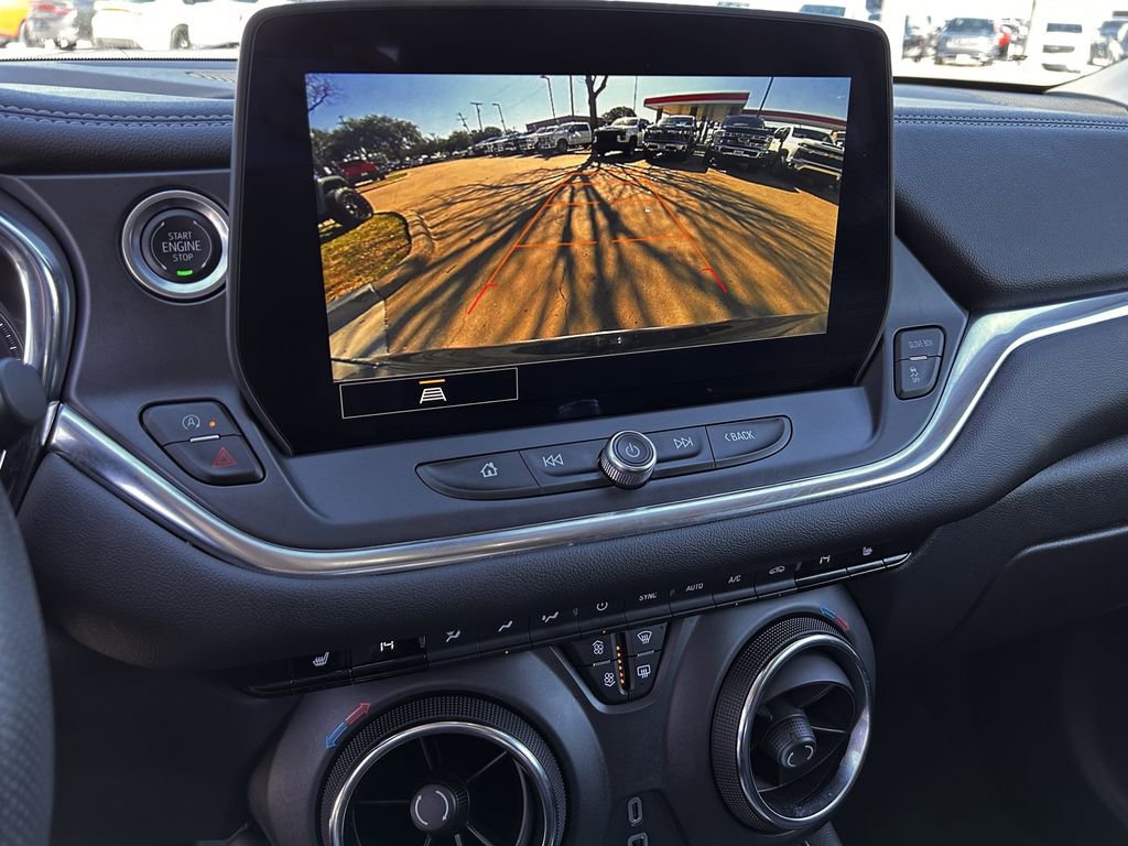 Used 2025 Chevrolet Blazer LT image 17