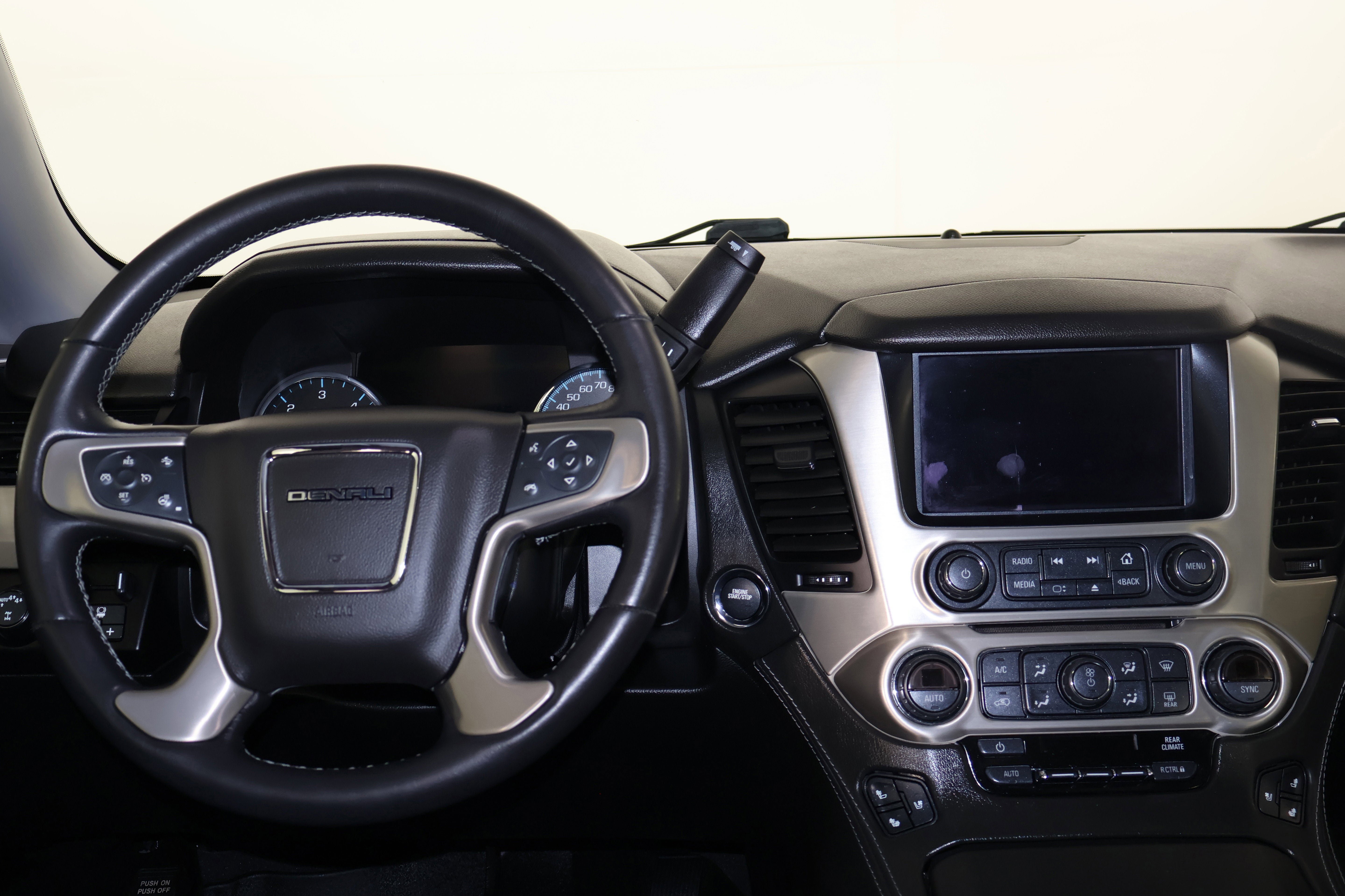 Used 2020 GMC Yukon Denali w/ Open Road Package image 53