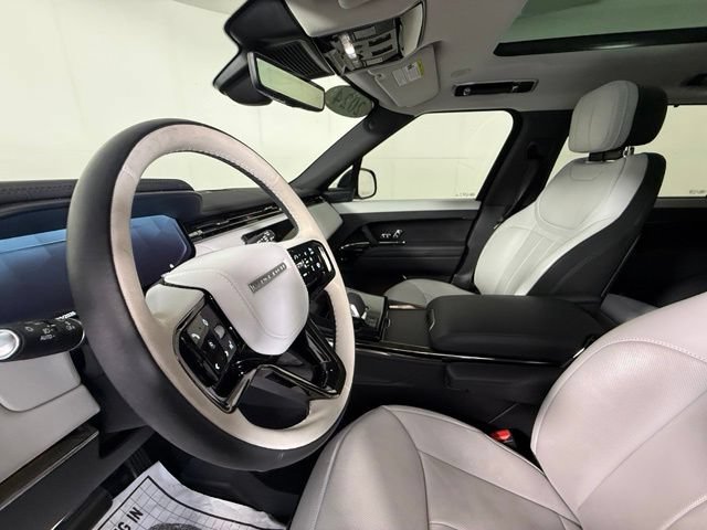 Used 2024 Land Rover Range Rover Sport Dynamic SE AWD/4WD image 13