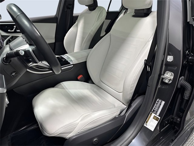 Used 2025 Mercedes-Benz C 300 4MATIC Sedan image 26