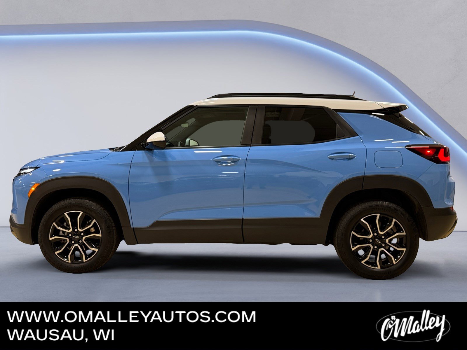 Used 2024 Chevrolet TrailBlazer ACTIV w/ Driver Confidence Package image 2