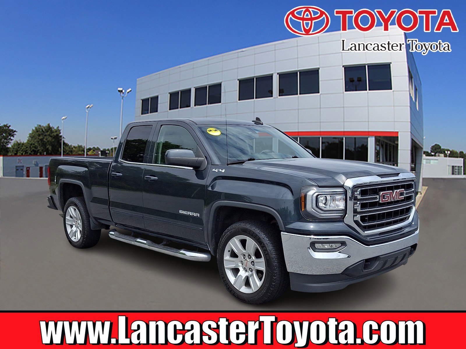 Used 2017 GMC Sierra 1500 SLE w/ SLE Value Package AWD/4WD image 1