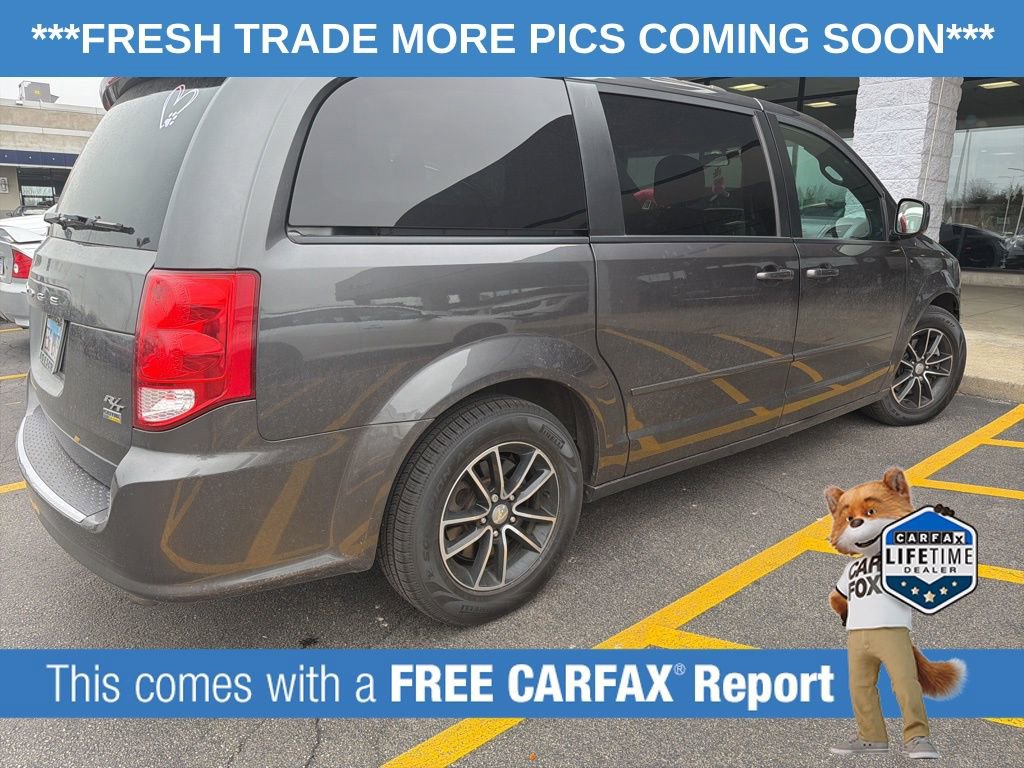 Used 2016 Dodge Grand Caravan R/T image 4