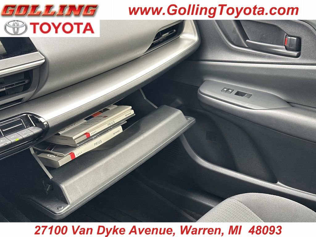 Used 2023 Toyota Prius LE image 33