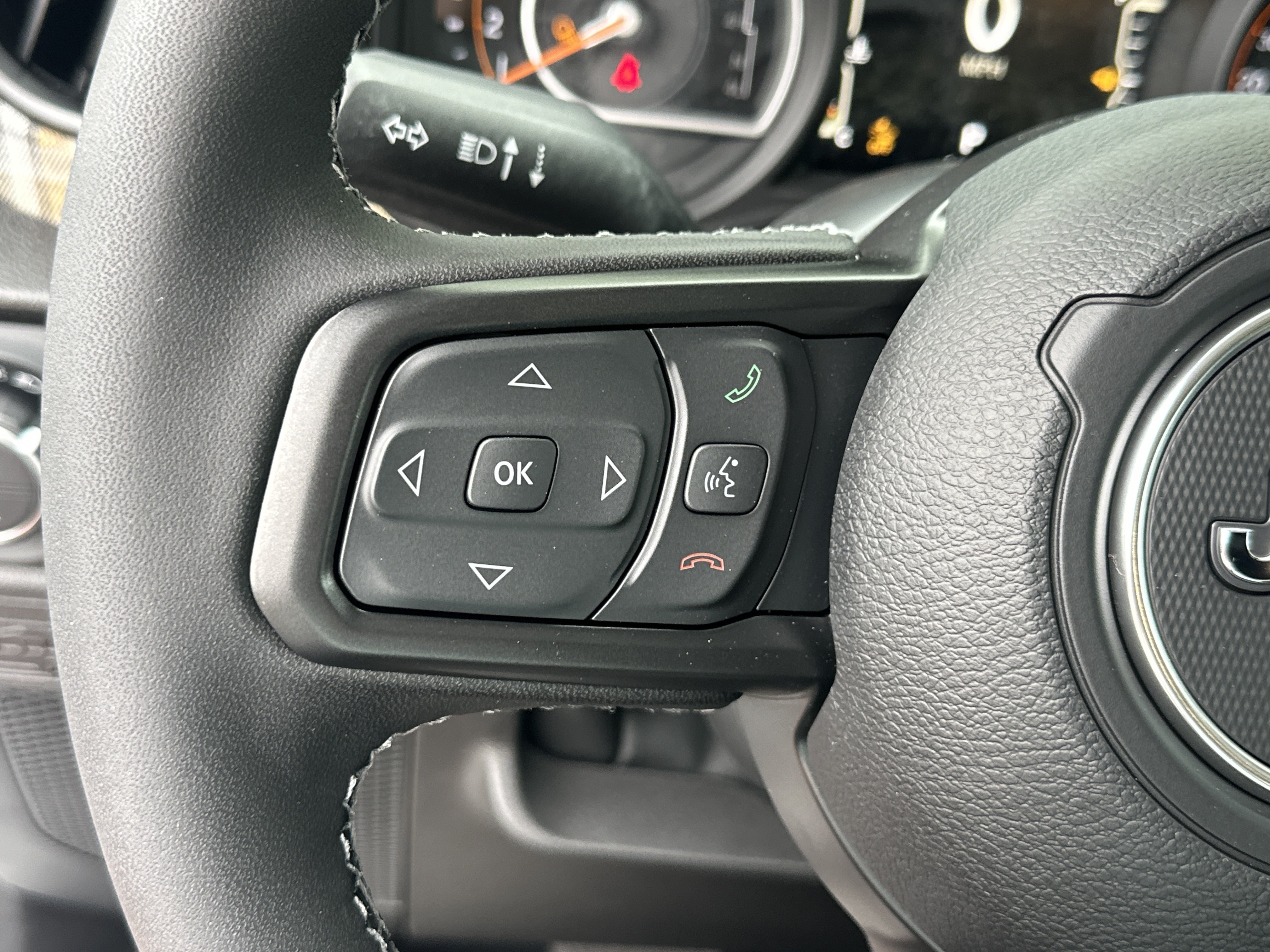 New 2026 Jeep Gladiator Sport AWD/4WD image 10