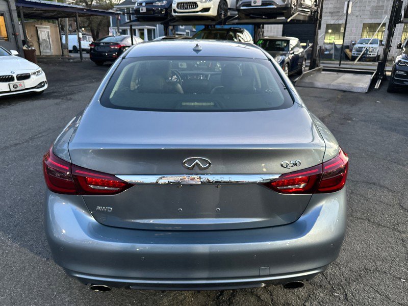 Used 2019 INFINITI Q50 Luxe w/ Essential Package (3.0T Luxe) image 6