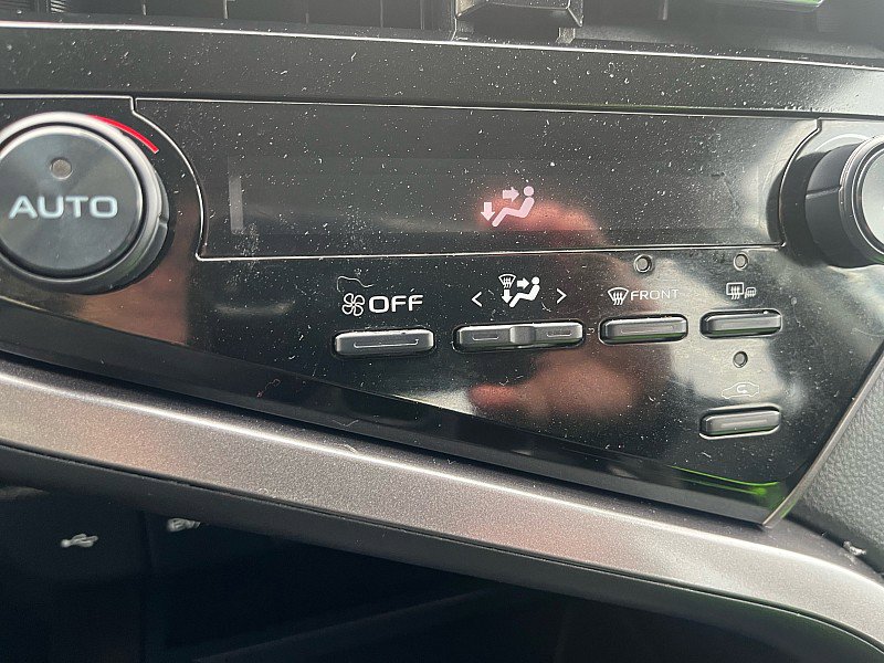 Used 2021 Toyota Camry SE FWD image 33