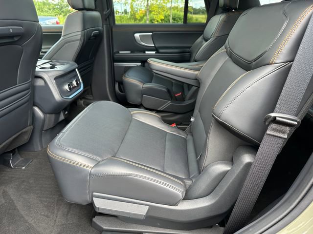 Used 2025 Ford Expedition Tremor image 18