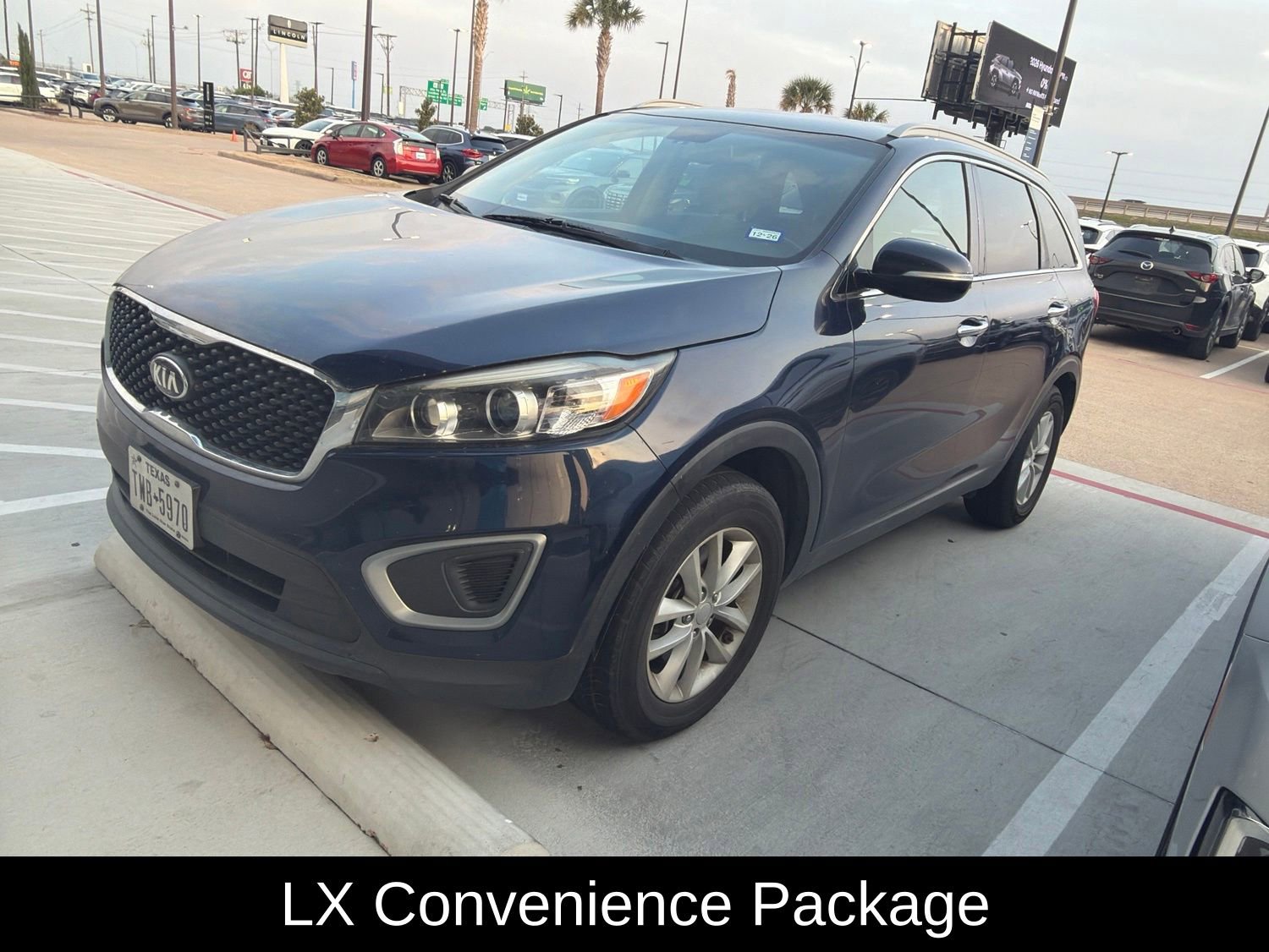 Used 2017 Kia Sorento FWD w/ LX Convenience Package image 1