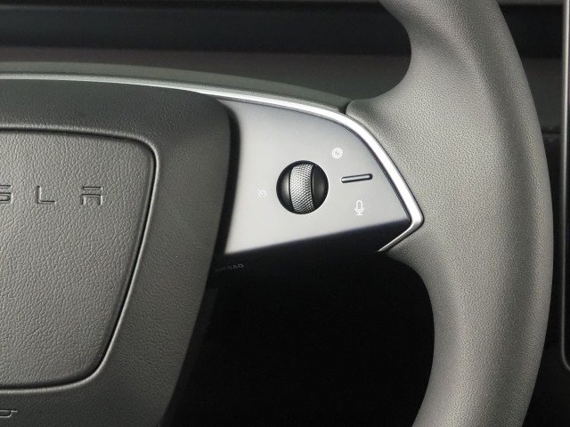 Used 2026 Tesla Model Y Long Range RWD image 21