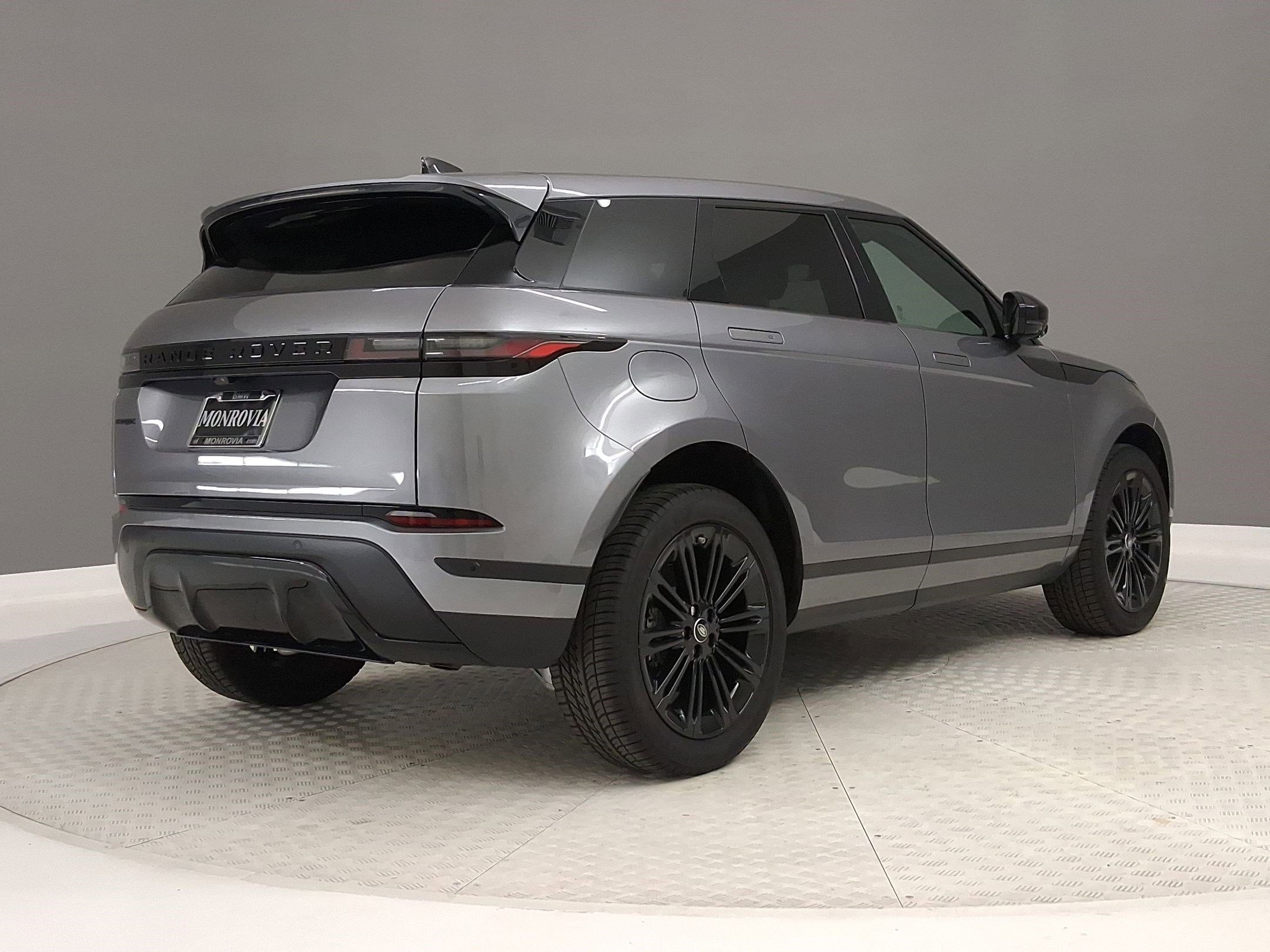 Used 2025 Land Rover Range Rover Evoque S image 7
