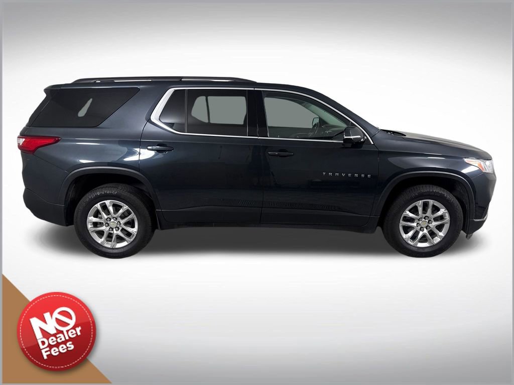 Used 2020 Chevrolet Traverse LT w/ Driver Confidence II Package FWD image 2