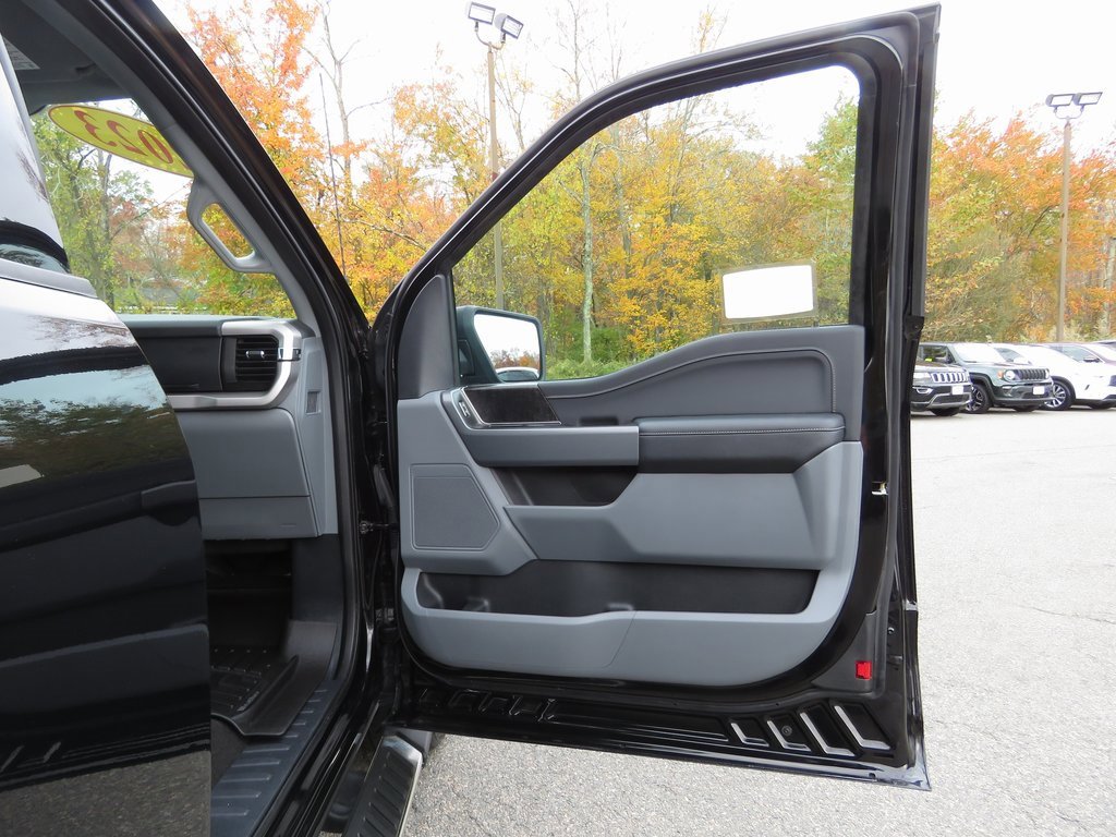 Used 2023 Ford F150 XLT w/ Equipment Group 302A High image 13