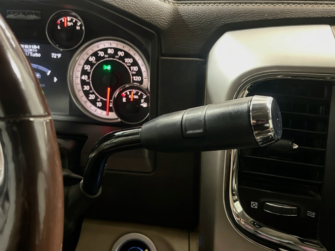 Used 2018 RAM 3500 Laramie AWD/4WD image 13