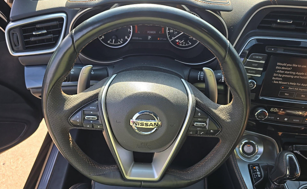 Used 2022 Nissan Maxima SR w/ Sport Mat Group FWD image 11