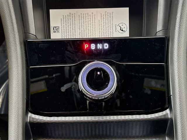 New 2025 Jeep Grand Cherokee Laredo w/ Luxury Tech Group I image 15