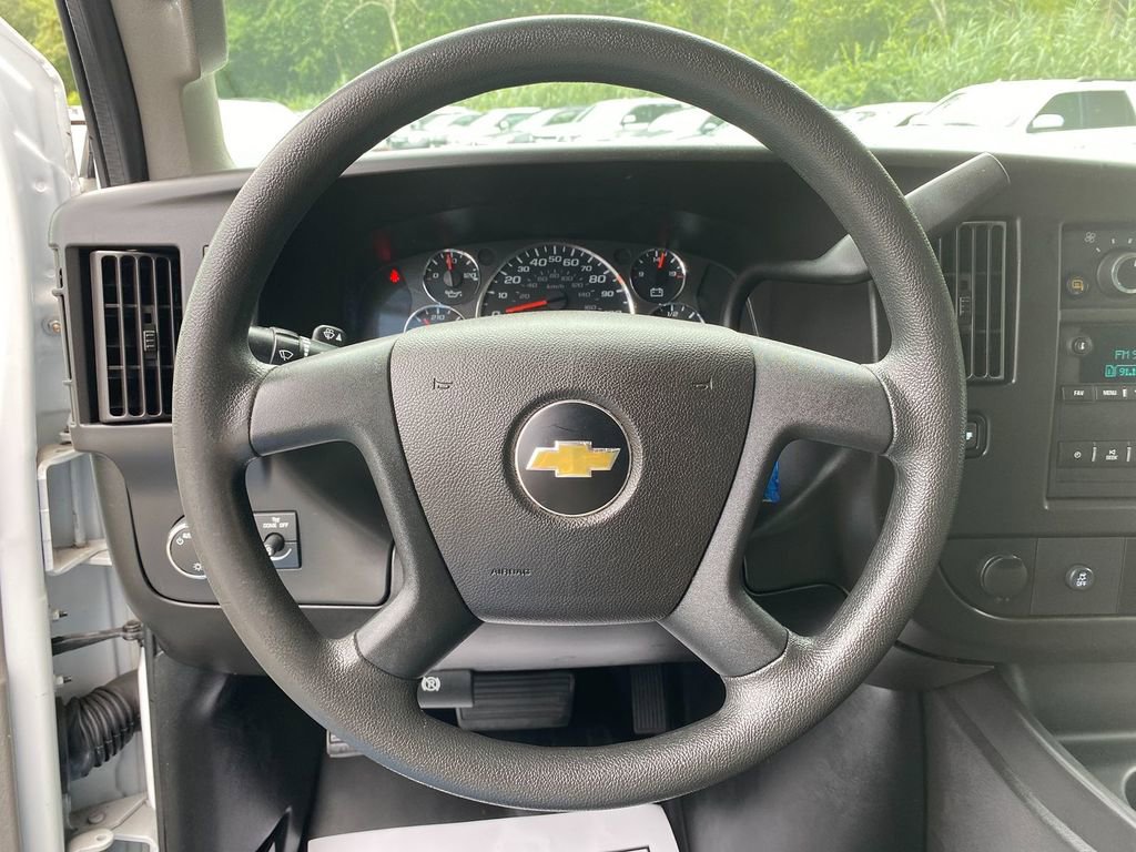 Used 2021 Chevrolet Express 2500 image 15