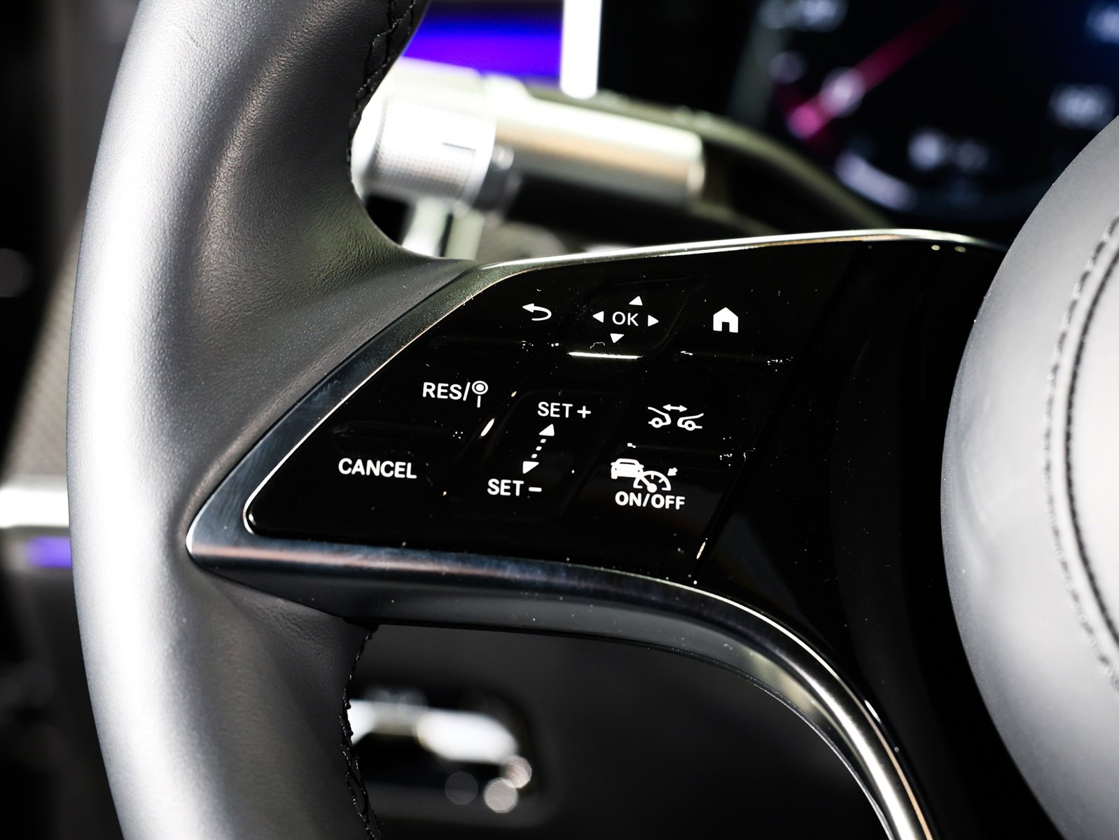 Used 2025 Mercedes-Benz S 580 4MATIC Sedan image 22