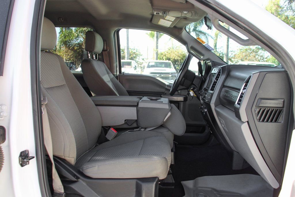 Used 2017 Ford F250 XLT w/ XLT Premium Package image 40