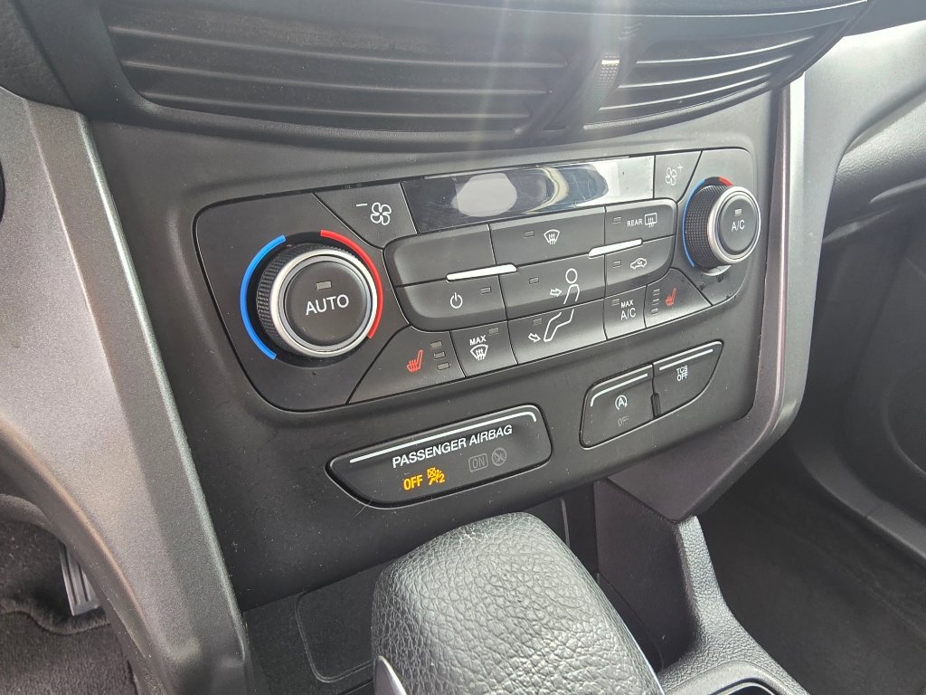 Used 2019 Ford Escape SE image 21