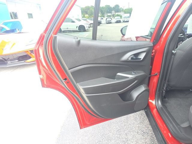 Used 2024 Chevrolet Trax RS w/ Driver Confidence Package FWD image 23
