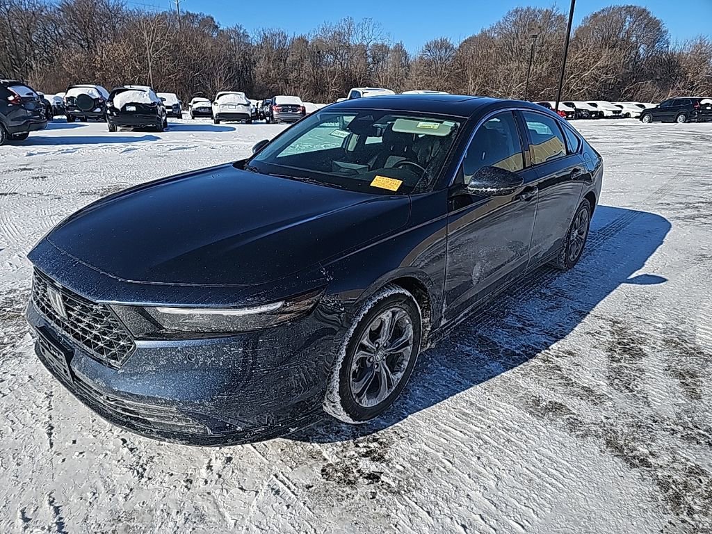 Used 2023 Honda Accord EX-L image 2