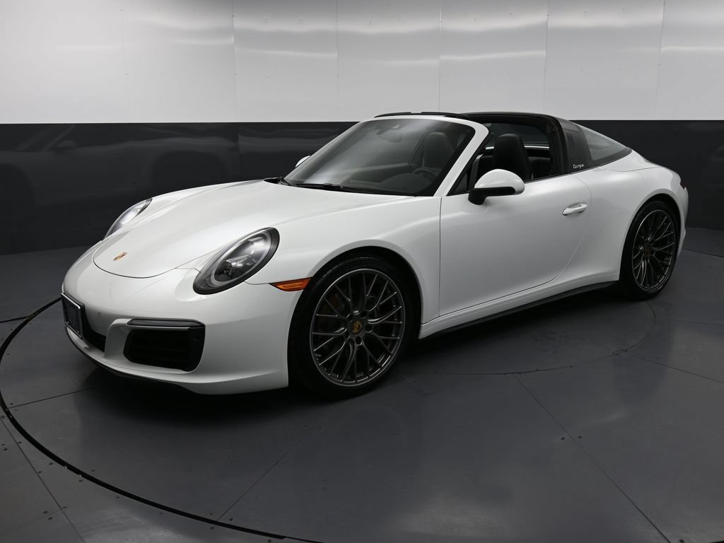 Certified 2019 Porsche 911 Targa 4 AWD/4WD image 30