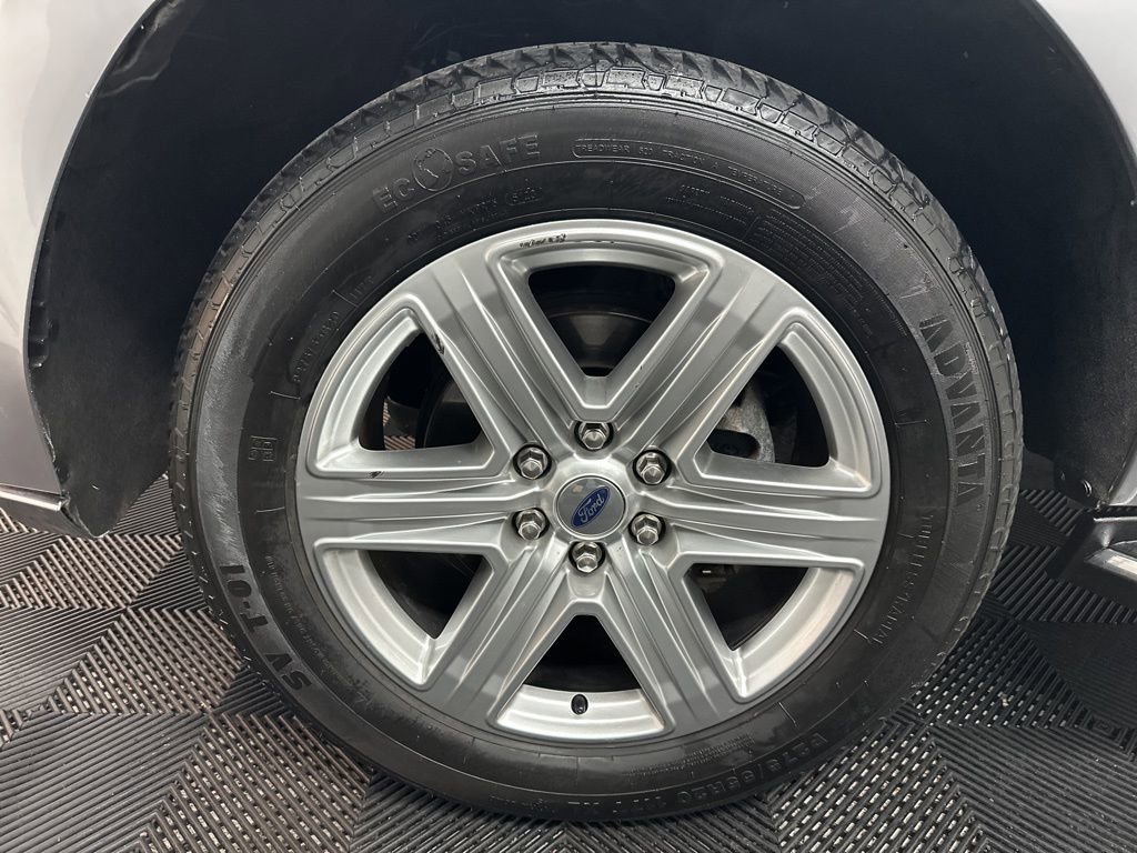 Used 2021 Ford Expedition XLT image 40