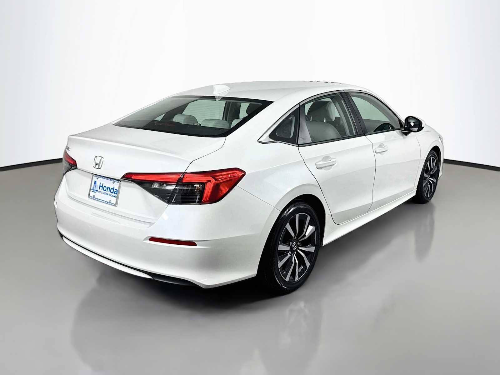Used 2023 Honda Civic EX image 4