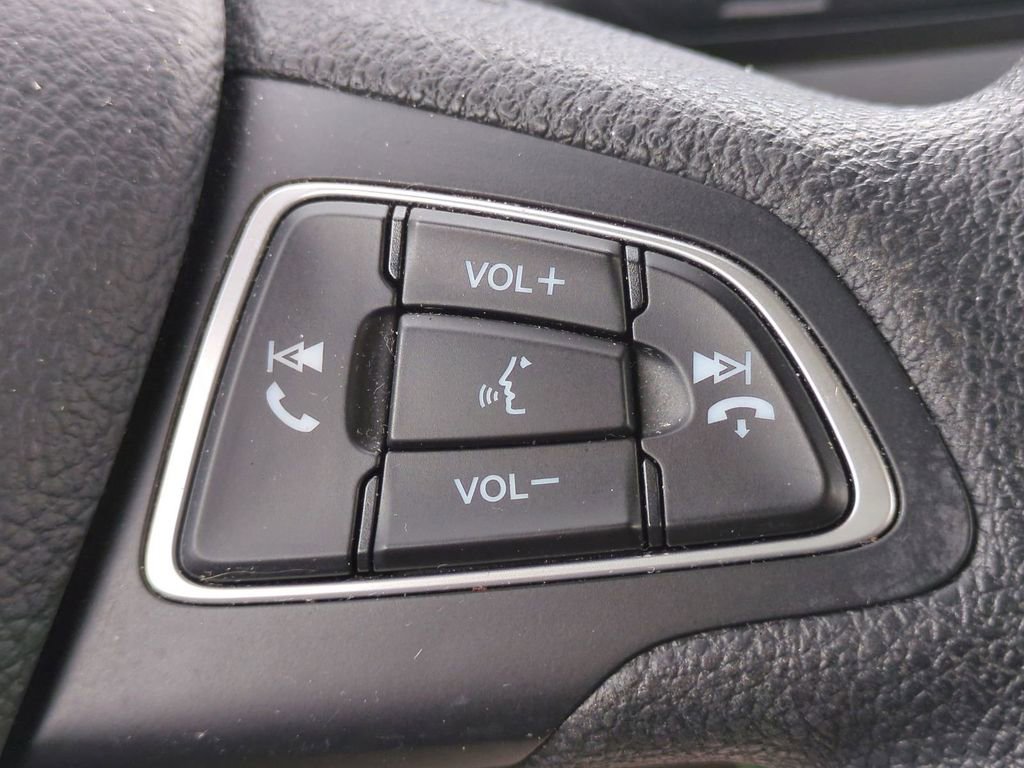 Used 2020 Ford EcoSport S image 24