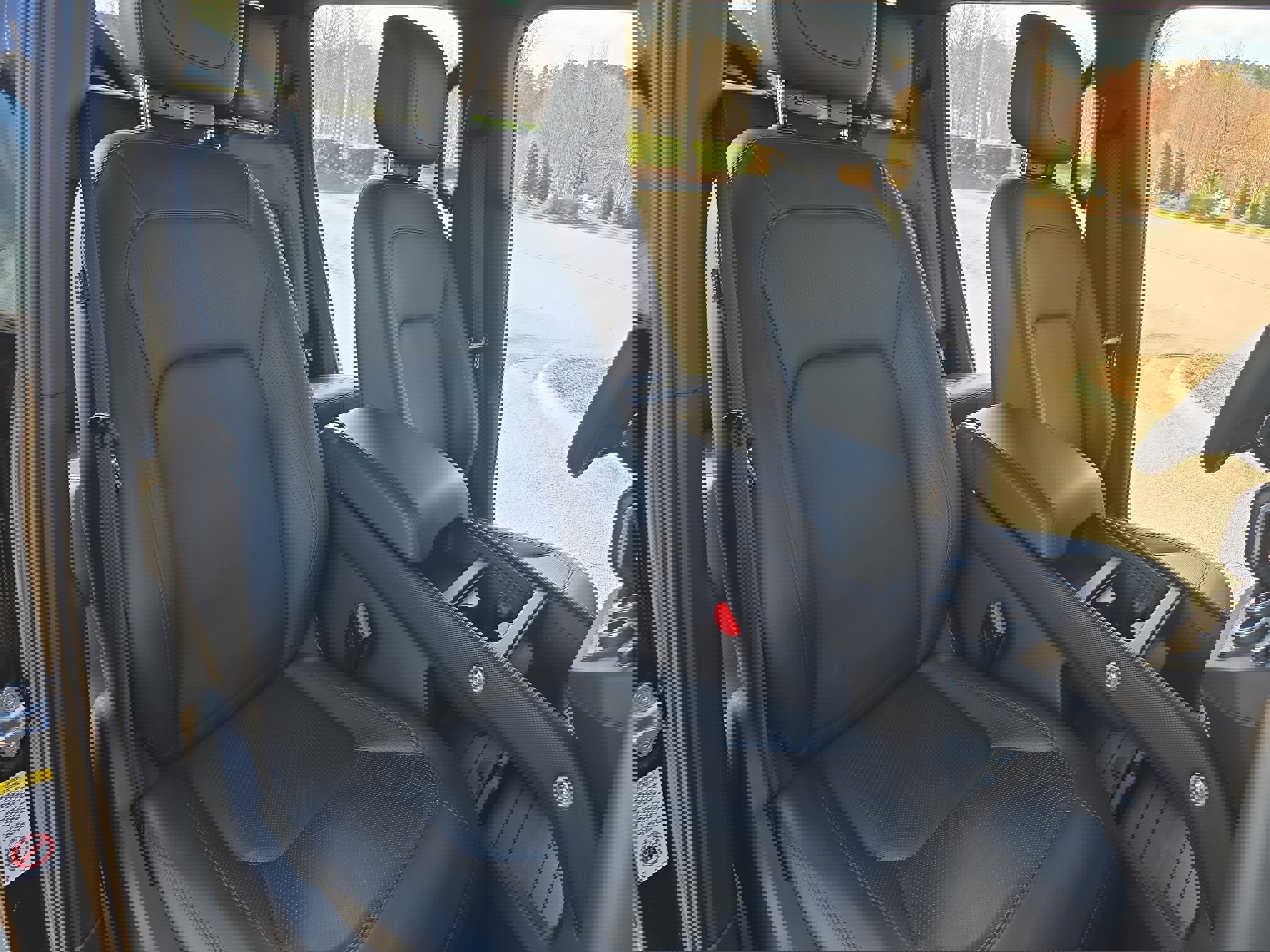 Certified 2024 Land Rover Defender 110 V8 image 10