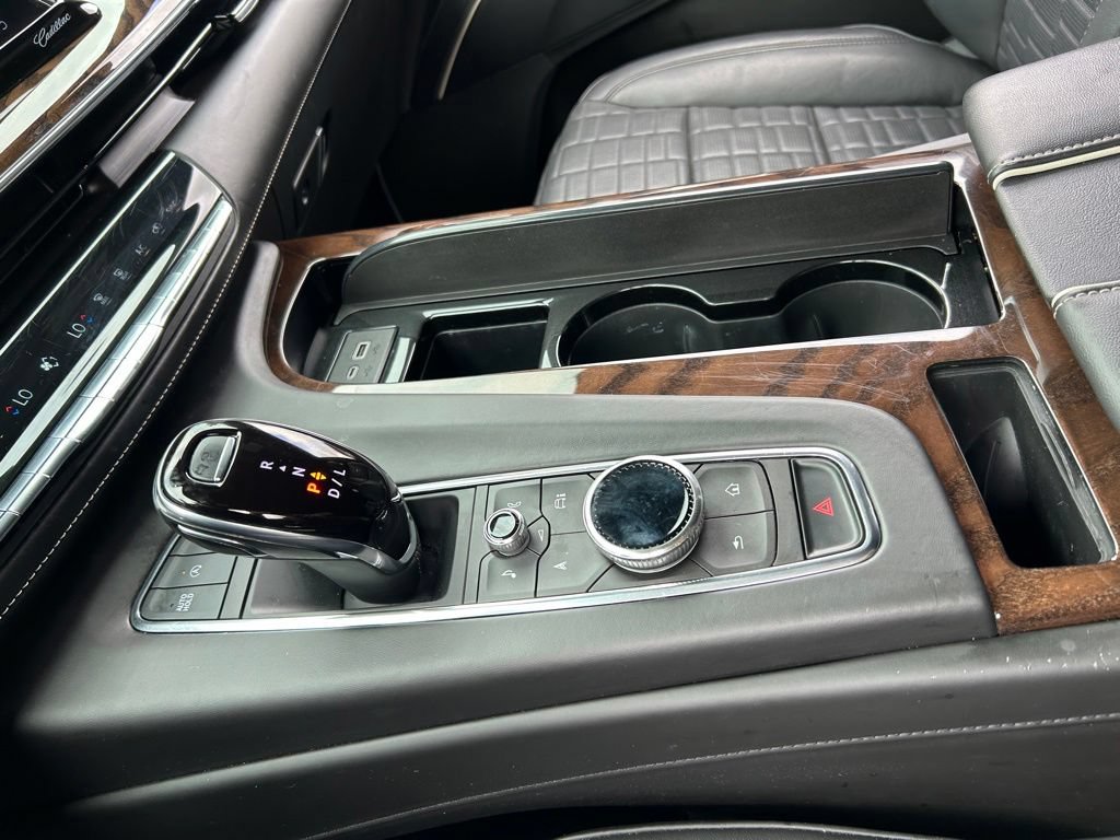 Used 2023 Cadillac Escalade ESV Sport Platinum w/ LPO, ONYX Package AWD/4WD image 37