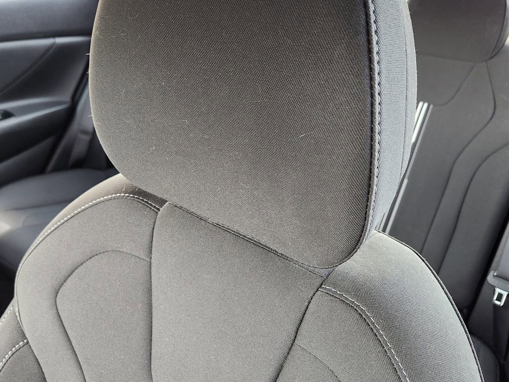 Used 2023 Hyundai Elantra SEL w/ Convenience Package image 5