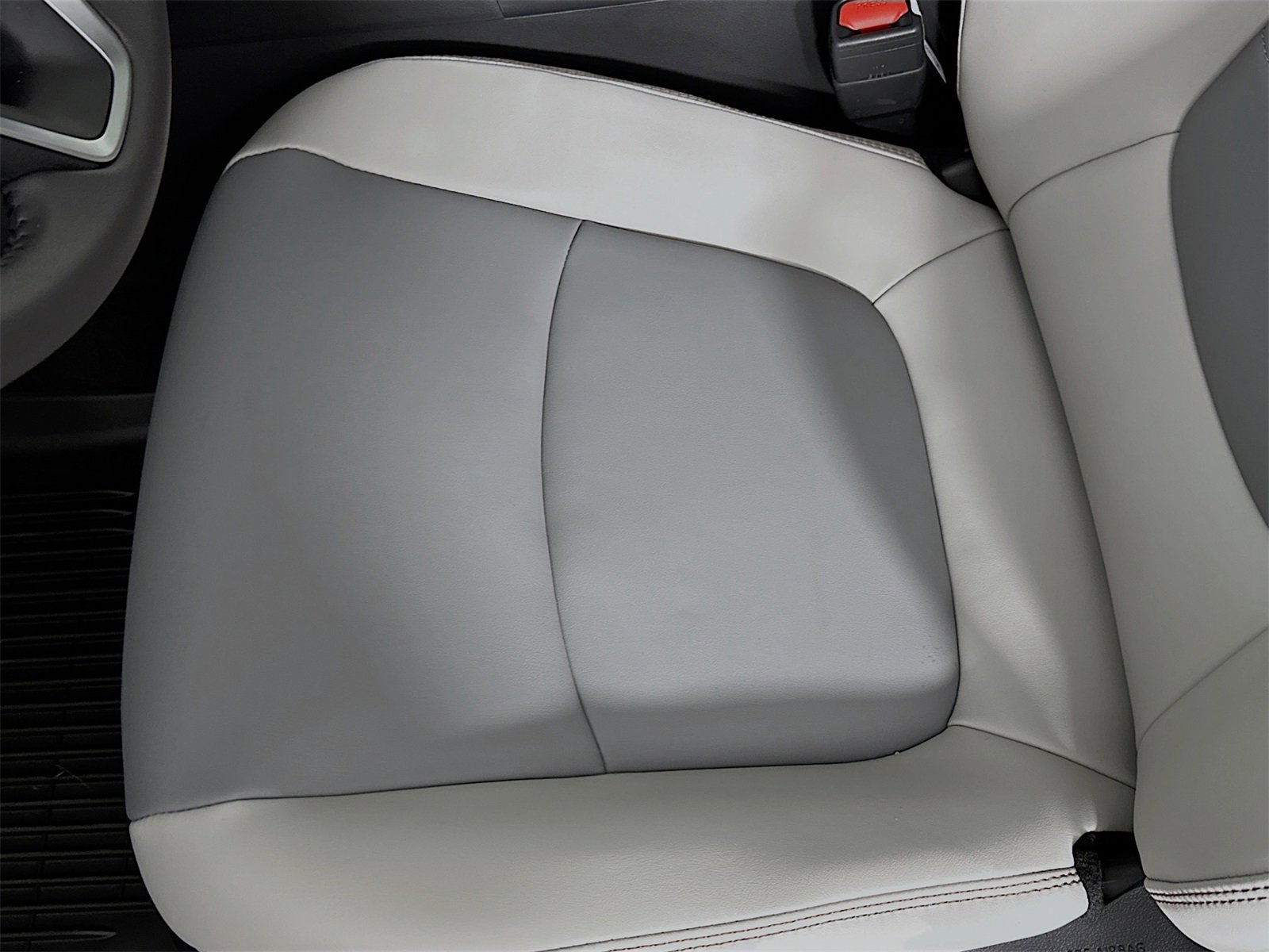 New 2025 Toyota RAV4 XLE Premium image 20