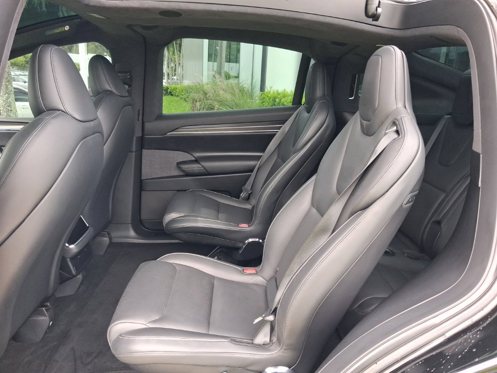 Used 2022 Tesla Model X Plaid AWD/4WD image 9