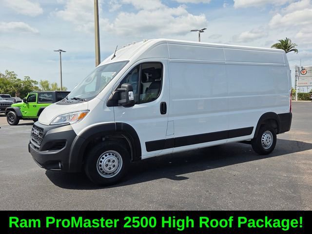 Used 2025 RAM ProMaster 2500 w/ Convenience Group FWD image 3