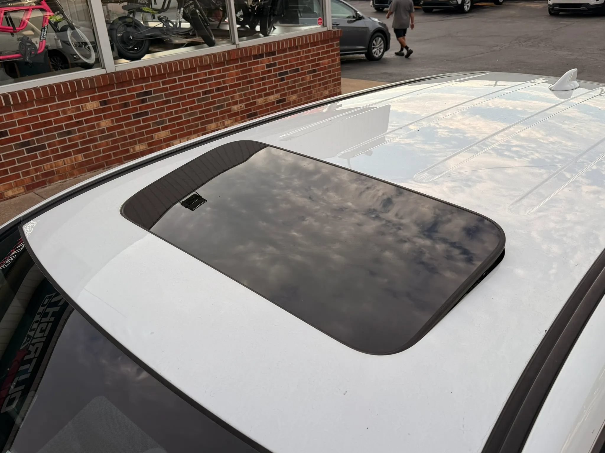 Used 2020 Acura MDX w/ Technology Package AWD/4WD image 6