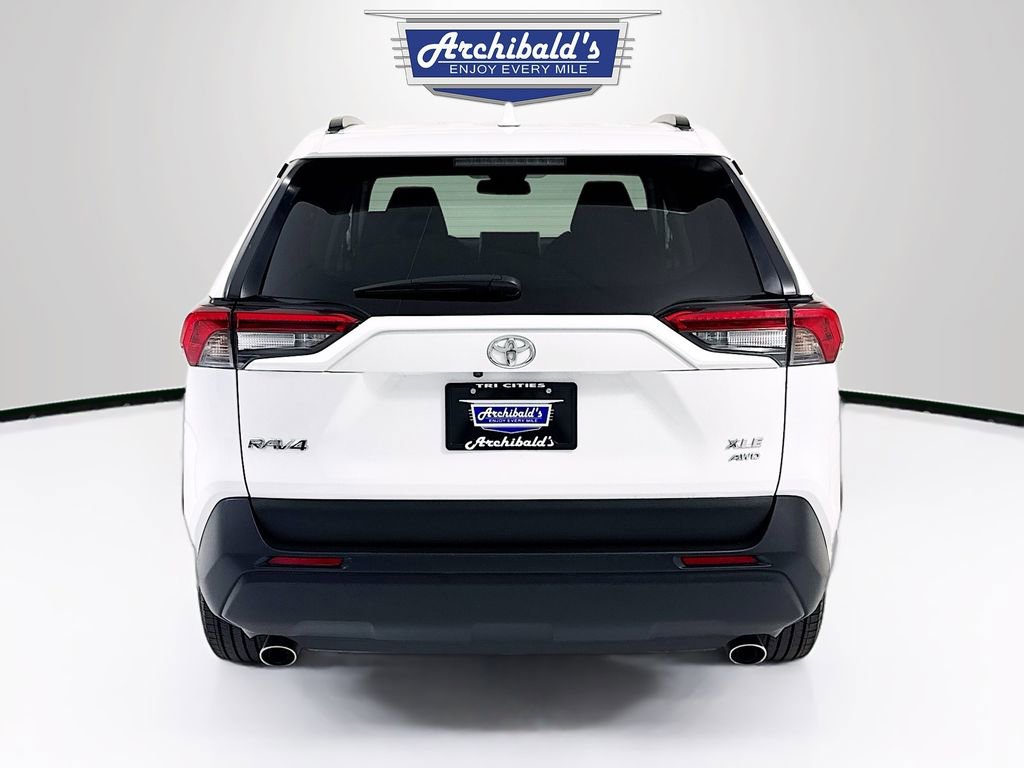 Used 2024 Toyota RAV4 XLE w/ Convenience Package AWD/4WD image 6