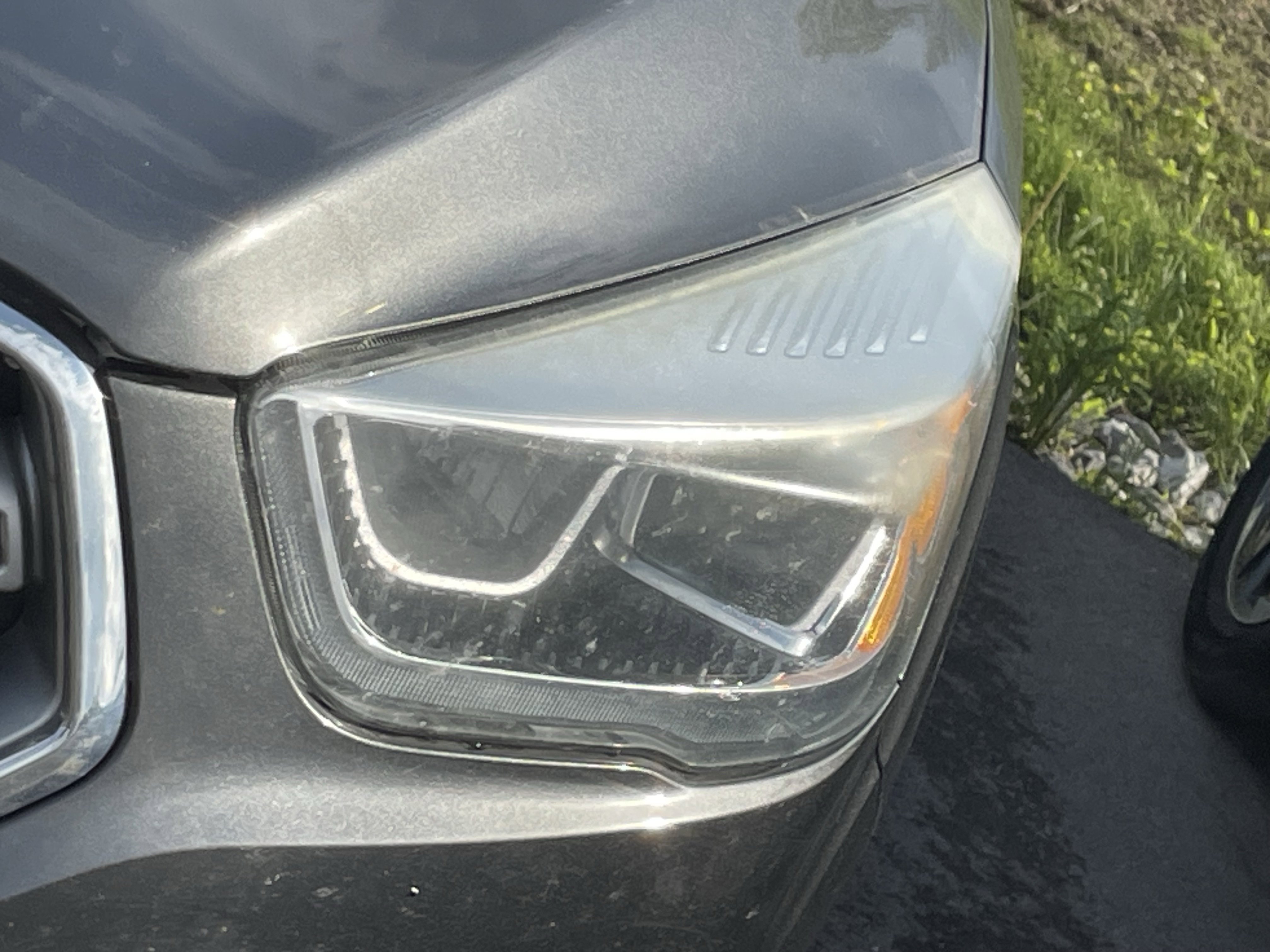 Used 2017 Ford Escape Titanium AWD/4WD video 4