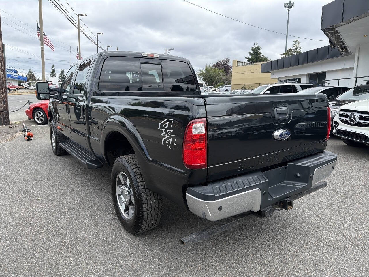 Used 2015 Ford F350 Lariat w/ Camper Package AWD/4WD image 4